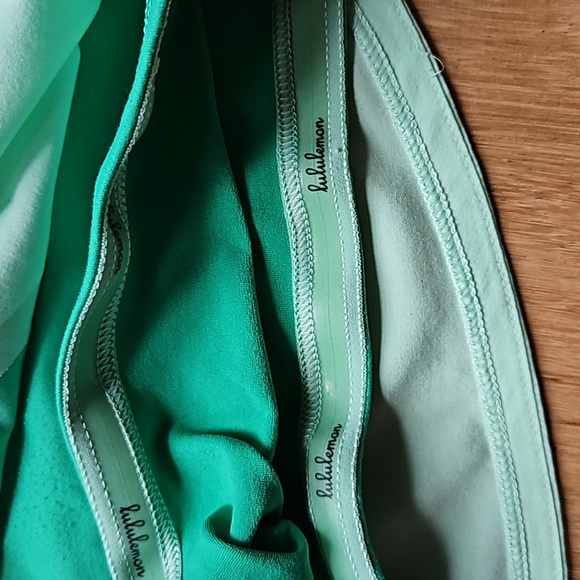 Lululemon skirt - Picture 3 of 9